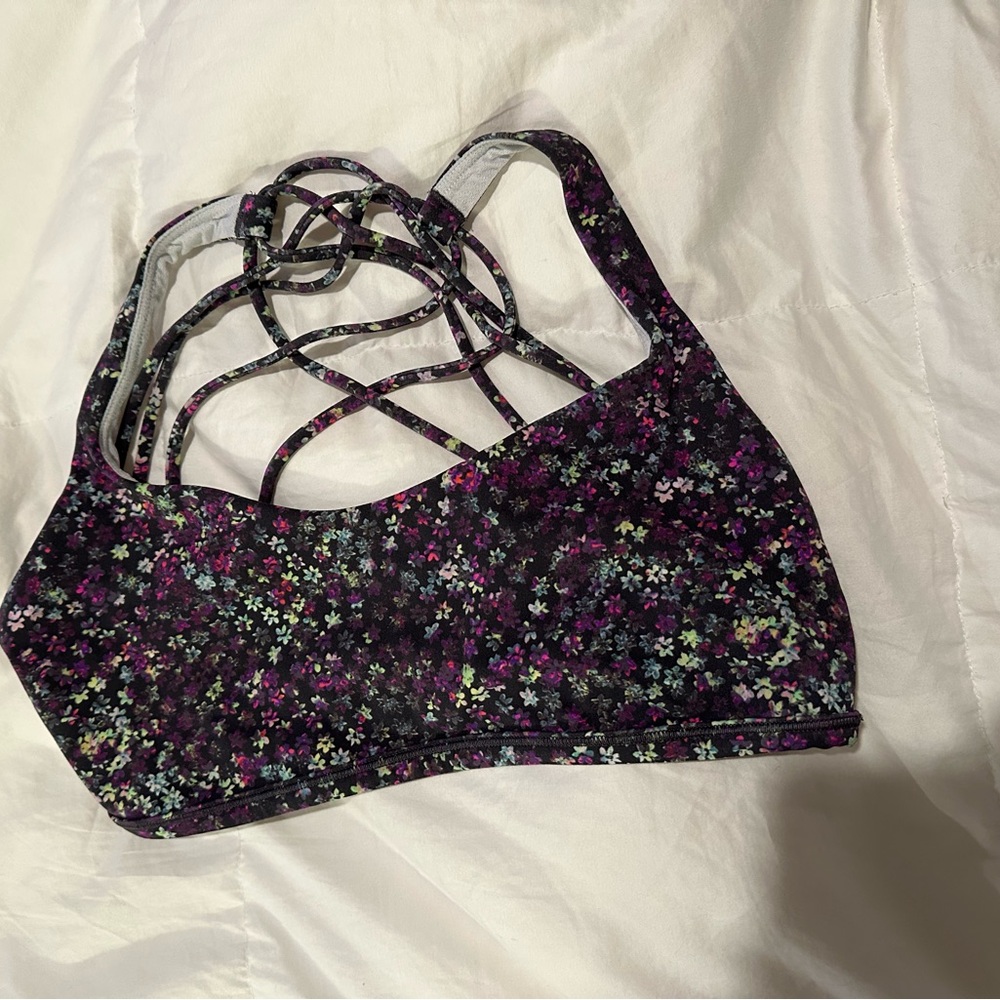 Lululemon Free to Be Bra - Wild *Light
Support A/B Cup